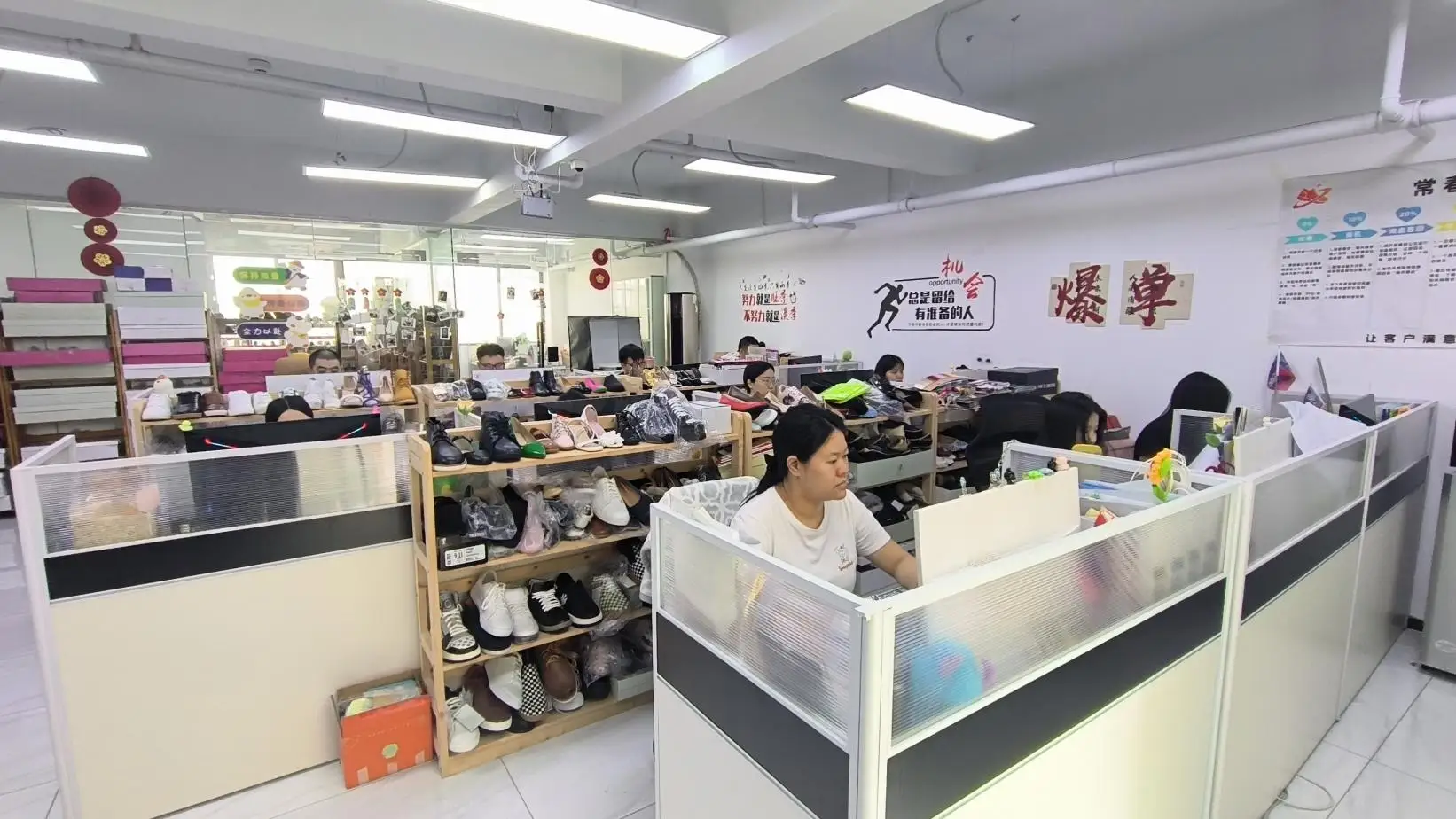 Guangzhou Changchun Shoes Co., Ltd. Women's Leather Boots