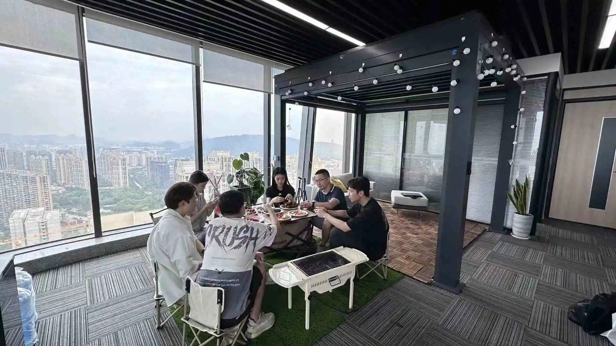 Hangzhou Weijia Construction And Decoration Co., Ltd. aluminum doors