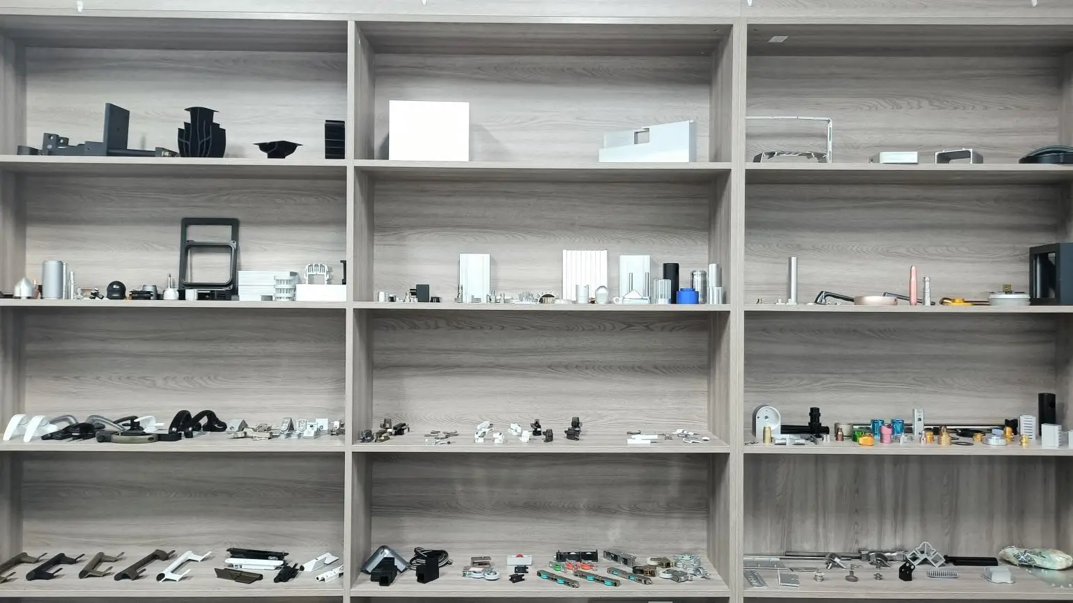 Foshan Royal Technology Co., Ltd. Window Locks