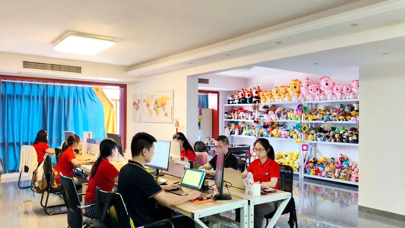 Changsha Fun Doers International Trade Co., Ltd. Hand Puppets