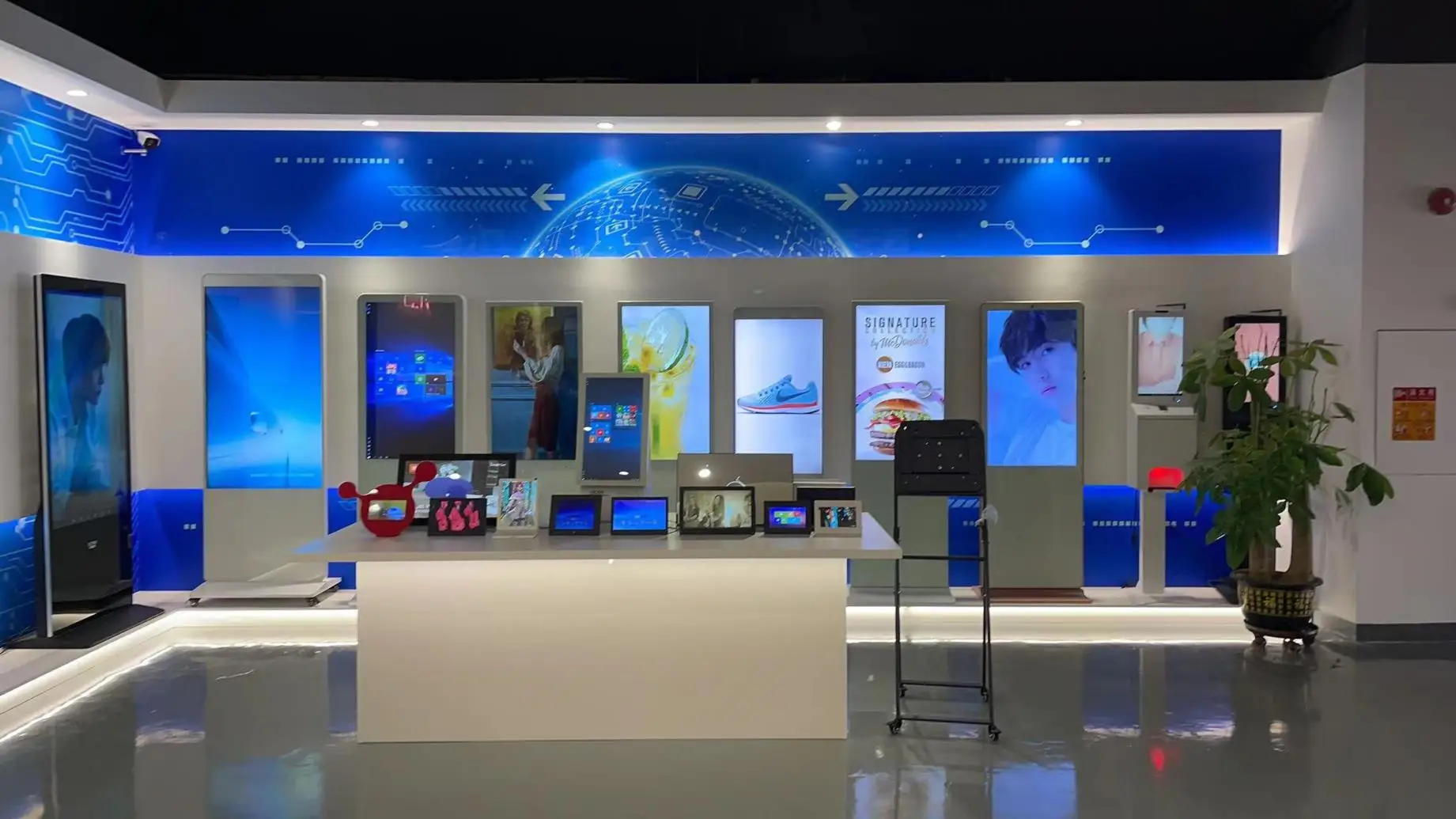 Aiyos Technology Co., Ltd. Digital Signage