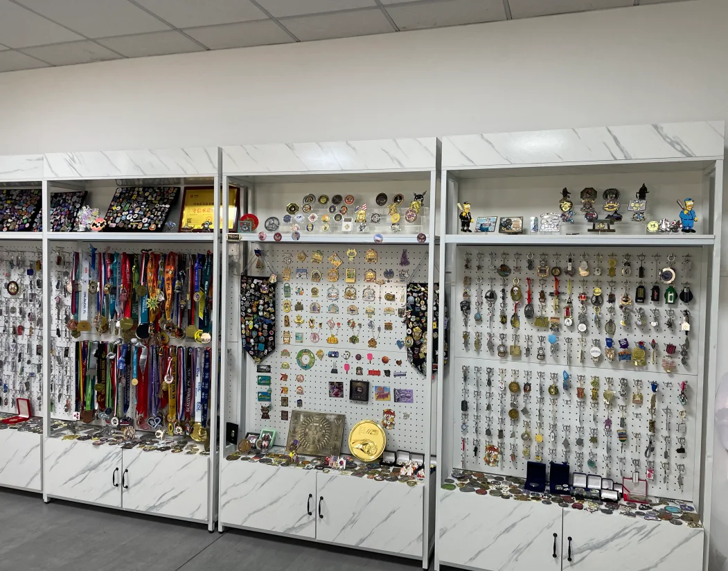 Zhongshan Yixin Gifts Co., Ltd. metal badges