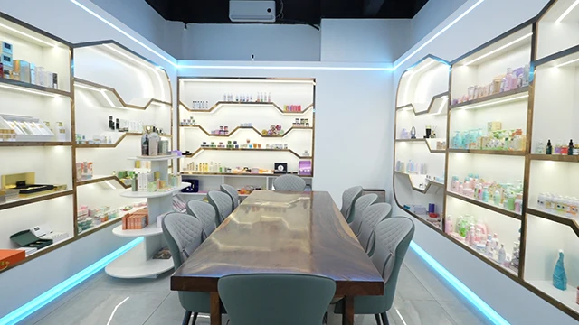 Guangzhou Ruifeng Cosmetics Co., Ltd. Face Serum