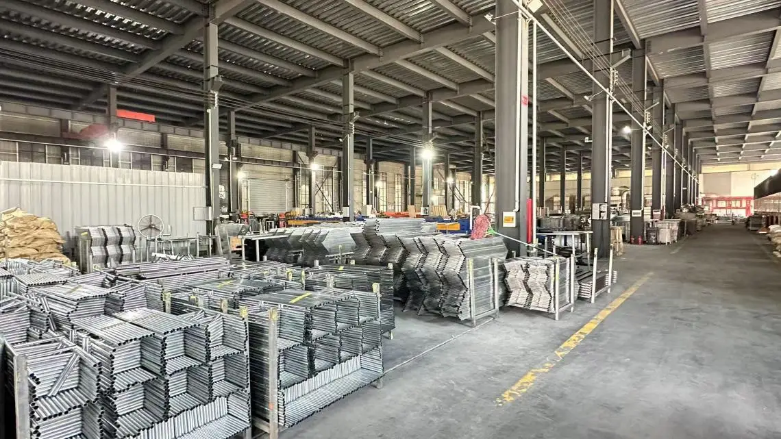 Henan Huacheng Office Furniture Co., Ltd. Metal Locker
