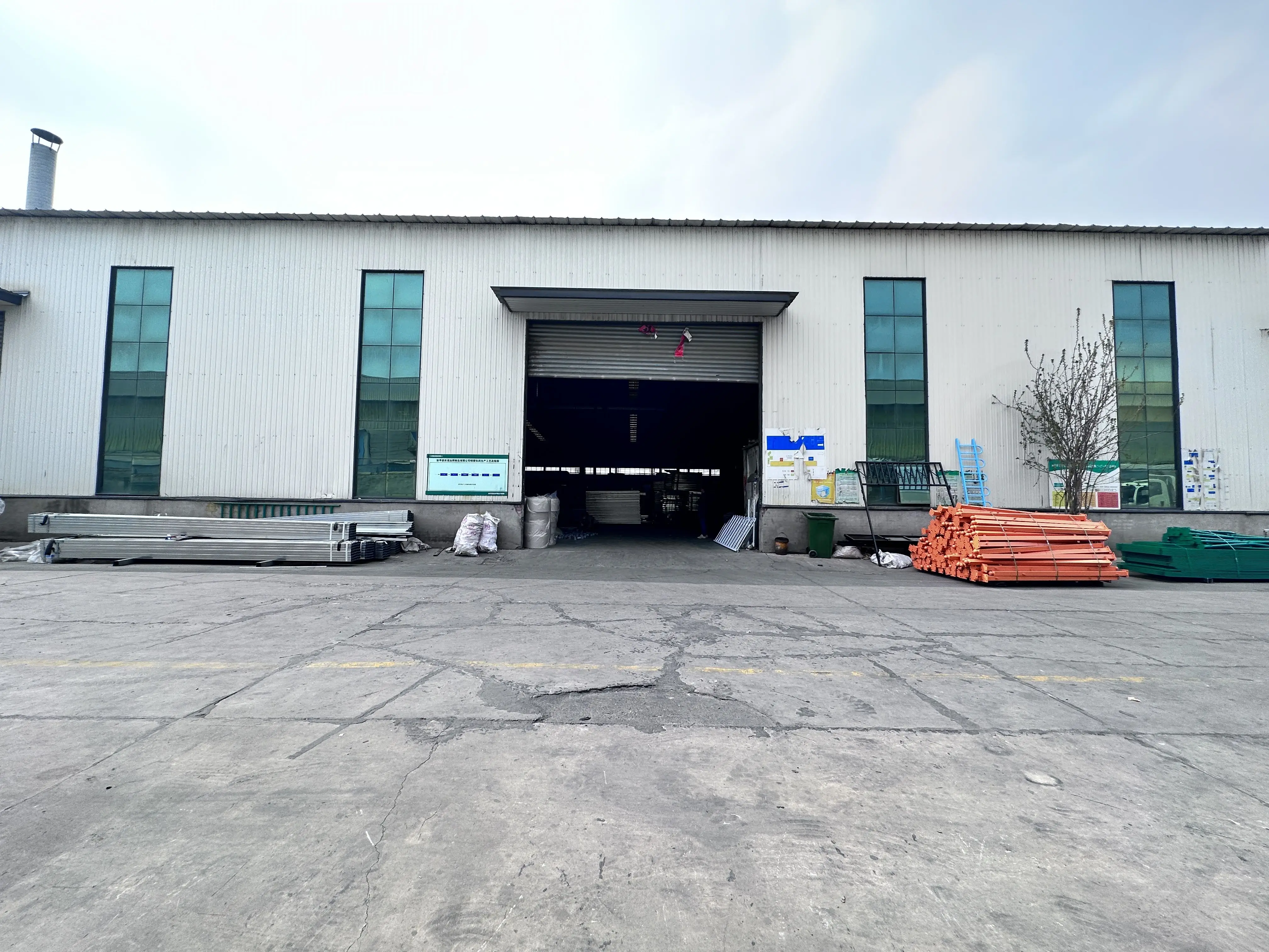 Anping Huawo Metal Wire Mesh Products Co., Ltd Chain Link Fence