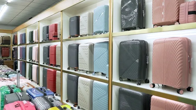 Baoding Weima Leather Manufacturing Co., Ltd. Luggage Bag