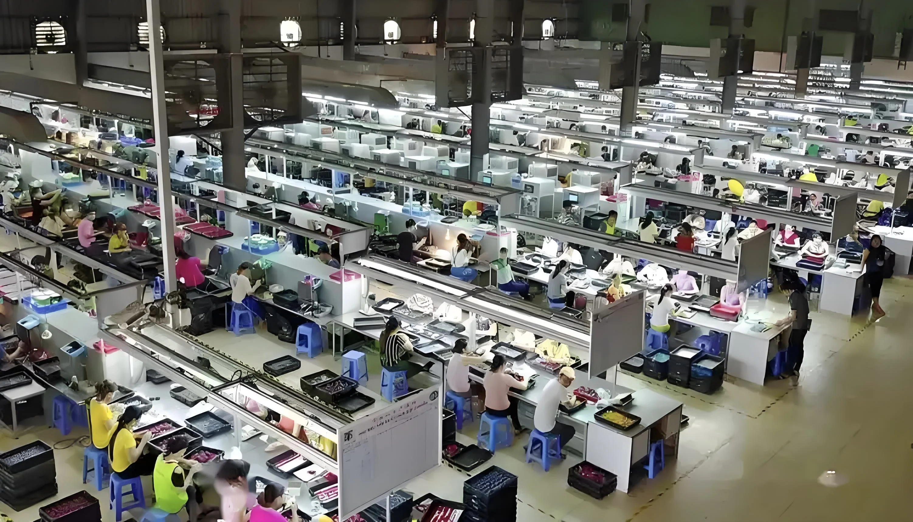Henan Yangteng Technology Co., Ltd. Mystery Box