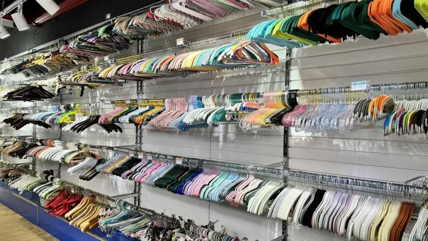 Yiwu Yibiao Display Equipment Co., Ltd. factory image 5