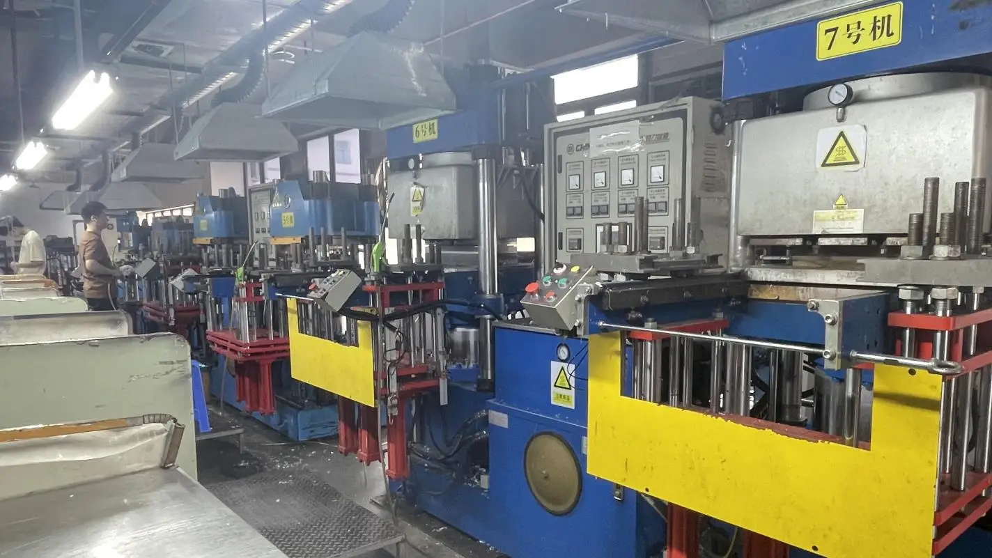 Dongguan Zhengwei Silicone Technology Co., Ltd. Silicone Cake Molds