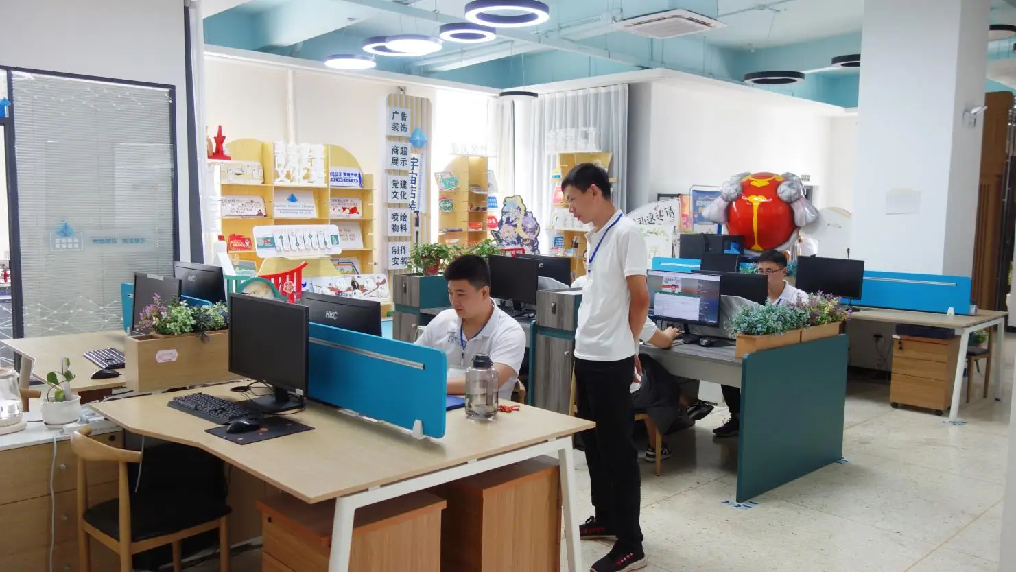 Liaoning Universe Feiyi Display Co., Ltd. factory image 4