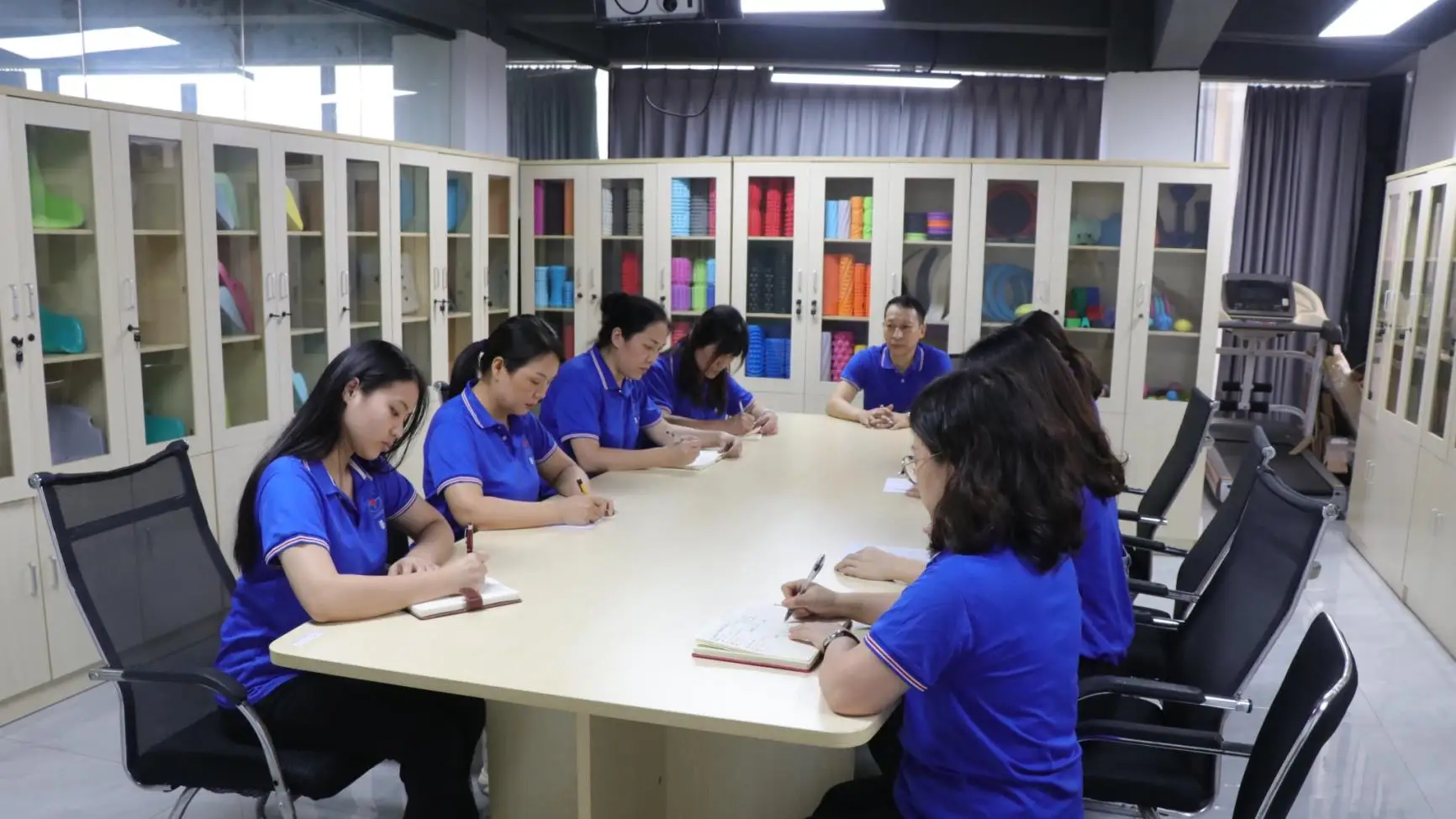 Dongguan Liangyu Polymer Technology Co., Ltd. EVA Knee Pad
