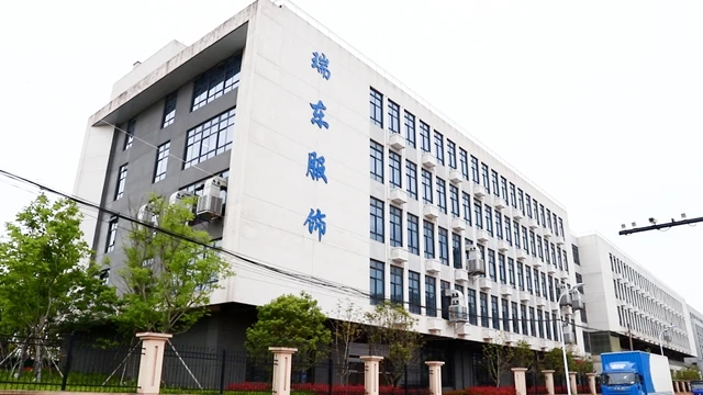 Yiwu Ruidong Clothing Co., Ltd. Arm Sleeves