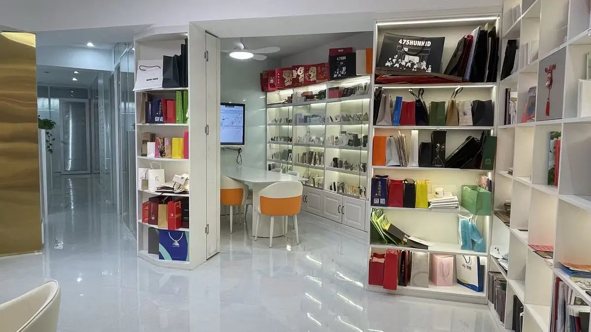 Fuzhou Dotprint Packaging Co., Ltd. Paper Bags