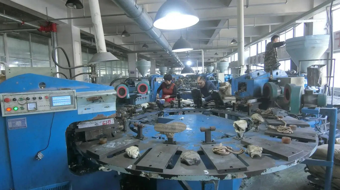 Huadong Holdings Group Co., Ltd. Shoe Sole