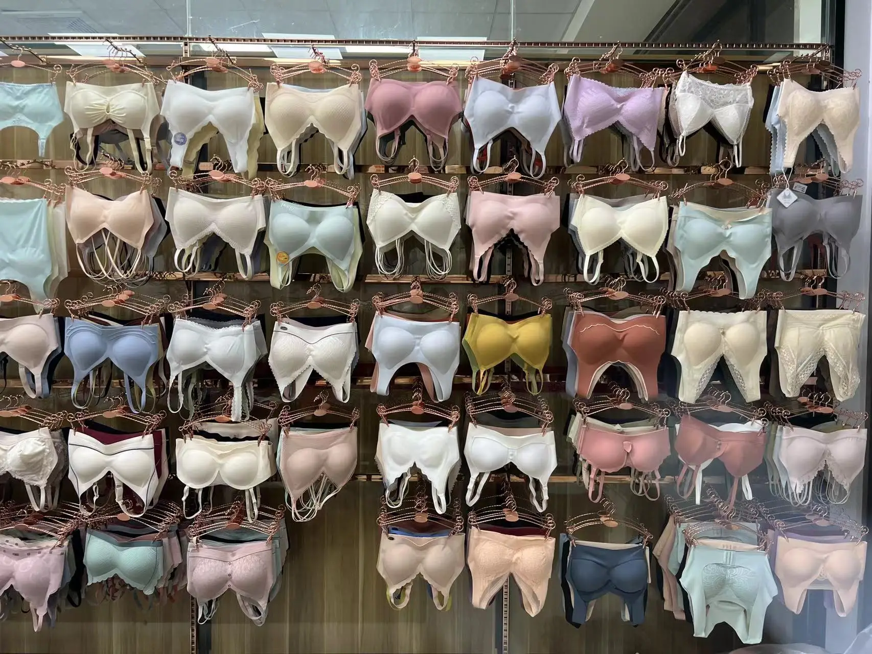 Shantou Manlusha Clothing Co., Ltd. Body Shapers
