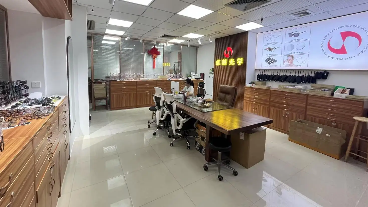 Guangzhou Excellence Optical Technology Co., Ltd. Reading Glasses