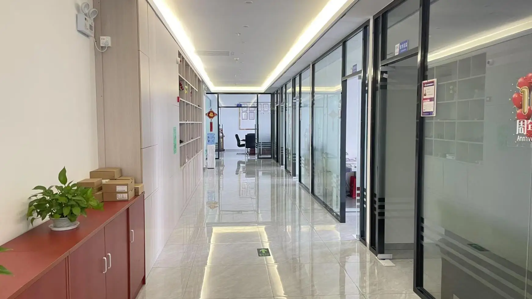 Guangdong One Energy Technology Co., Ltd. Portable Emergency Power Supply