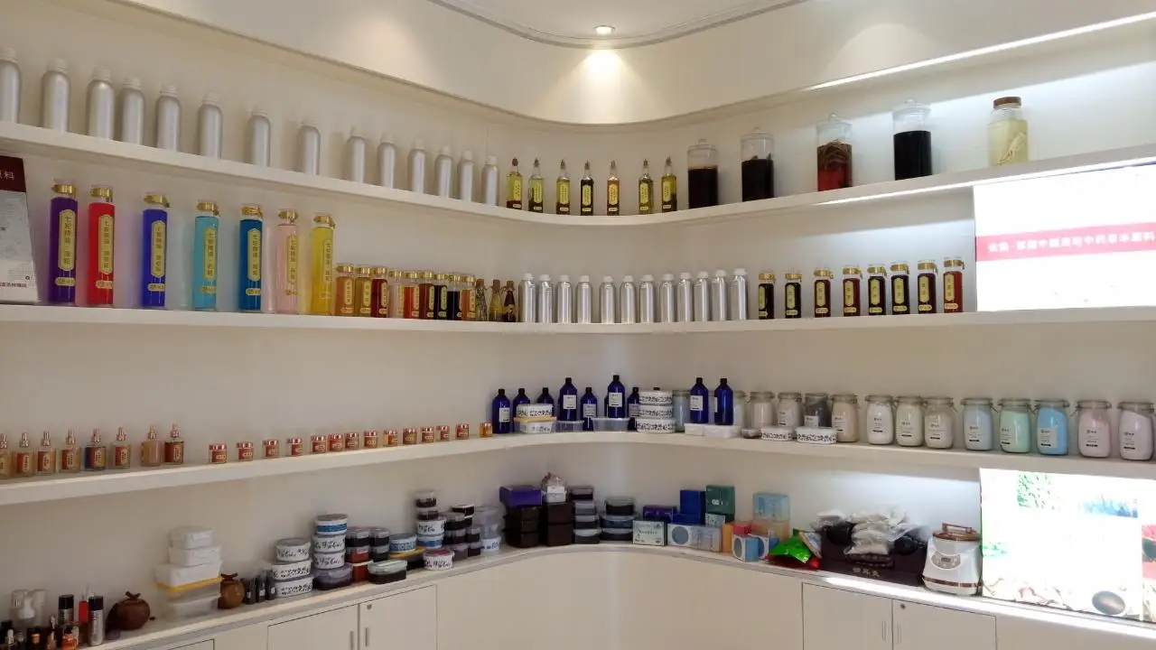 Guangzhou Youyang Cosmetics Co., Ltd. Pure Essential Oil