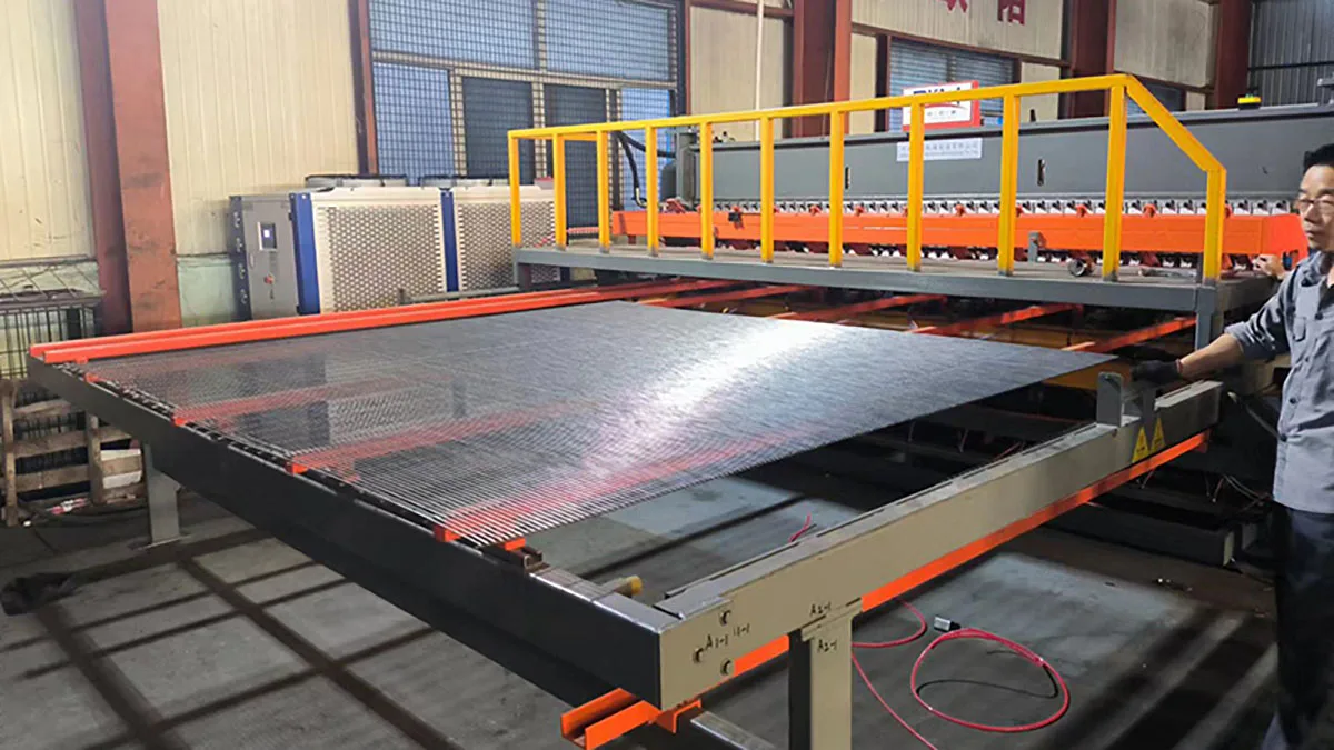 Anping County Hua Guang Wire Mesh Production Co., Ltd Anti Climb Fence