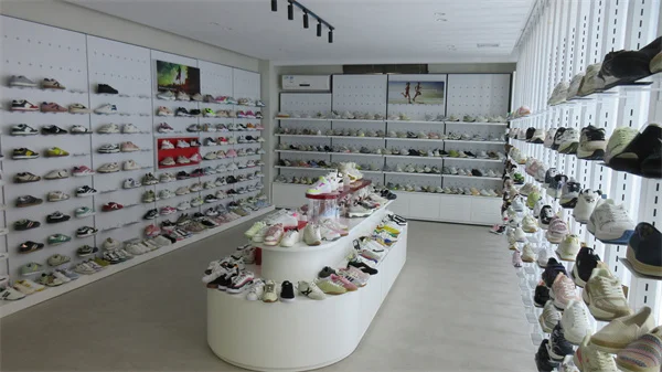 Jinjiang Keytop Shoes Co., Ltd. Barefoot Sneakers