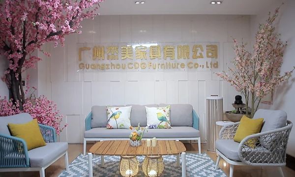 d59k8boj7dcc73dql2hg.webp