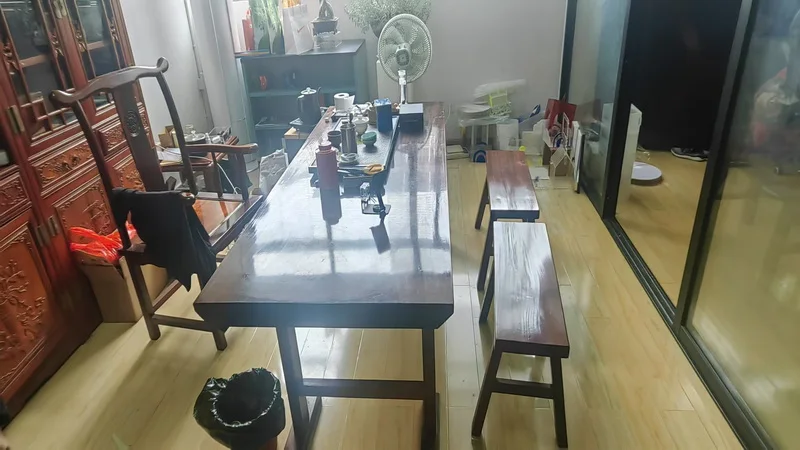 Jinhua Weihai Plexiglass Products Co., Ltd. Acrylic Cosmetic Displays