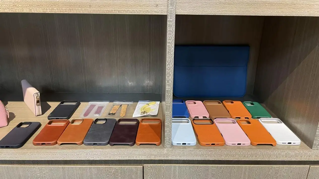 Guangzhou City Yu Bao Leather Co., Ltd. Leather Card Holders