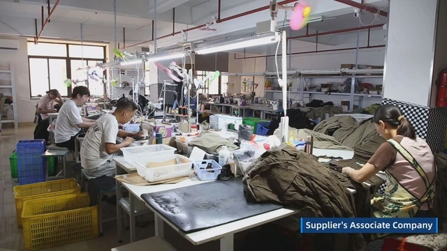 Shishi Qianrui Trading Co., Ltd. Hunting Clothes