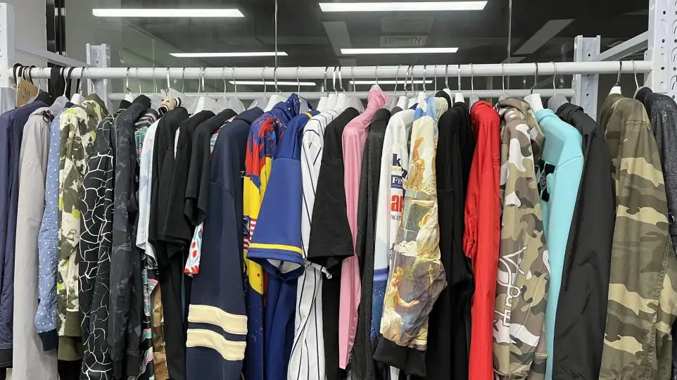 Shishi Qianrui Trading Co., Ltd. Mesh Shorts