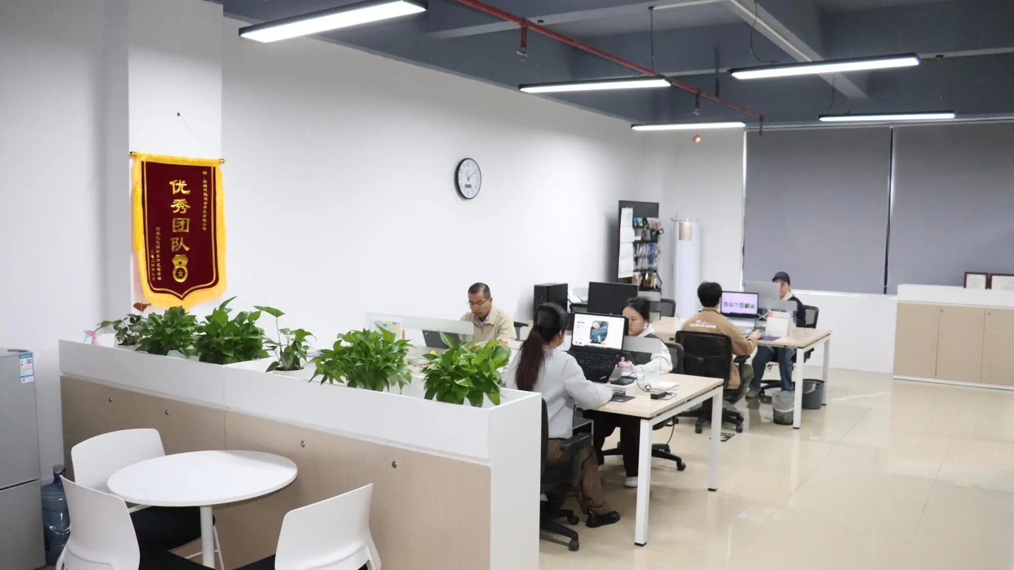 Shenzhen Chuyuan Mtech Co., Ltd. E-Foil Surfboard