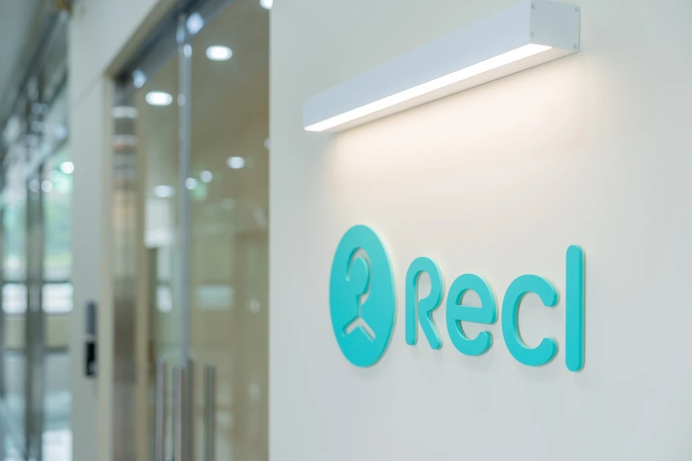 Recl Corp Used Clothes