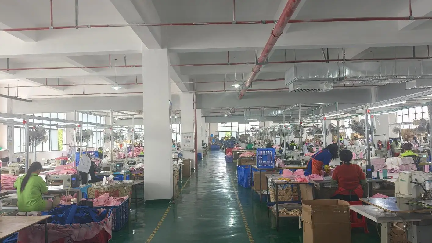 Jiangxi Fly Bag Manufacturing Co., Ltd. Backpacks