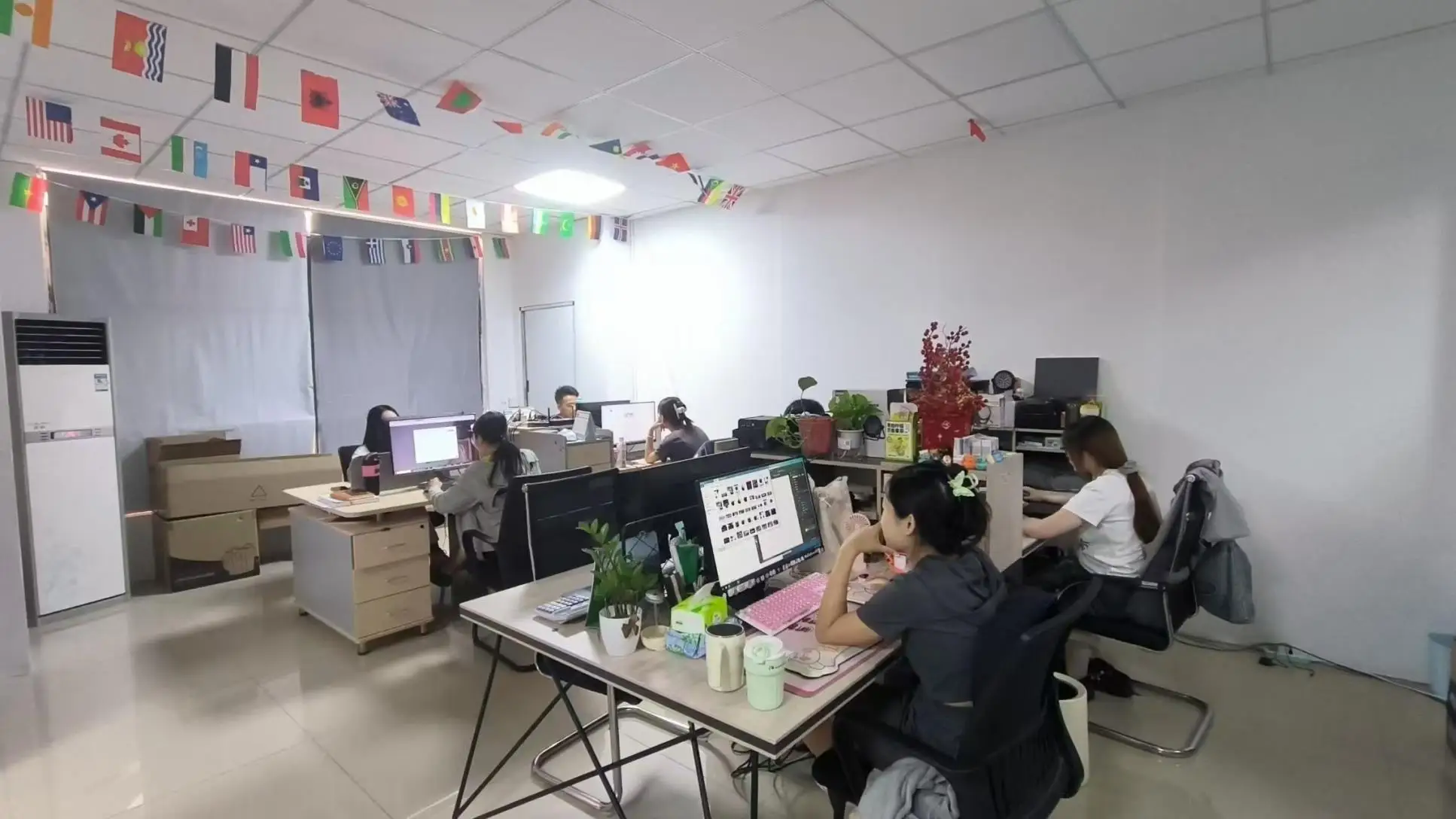 Guangzhou Valava Lighting Equipment Co., Ltd. Par Lights