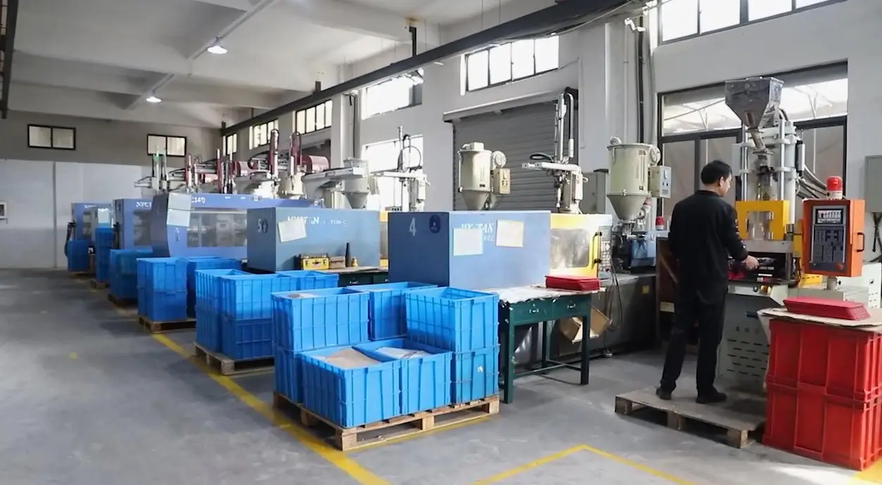 Ningbo Yinzhou Tuoda Plastic Co., Ltd. Plastic Juice Pitcher
