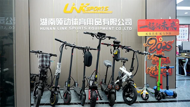 Hunan Link Sports Equipment Co., Ltd. Electric Scooters