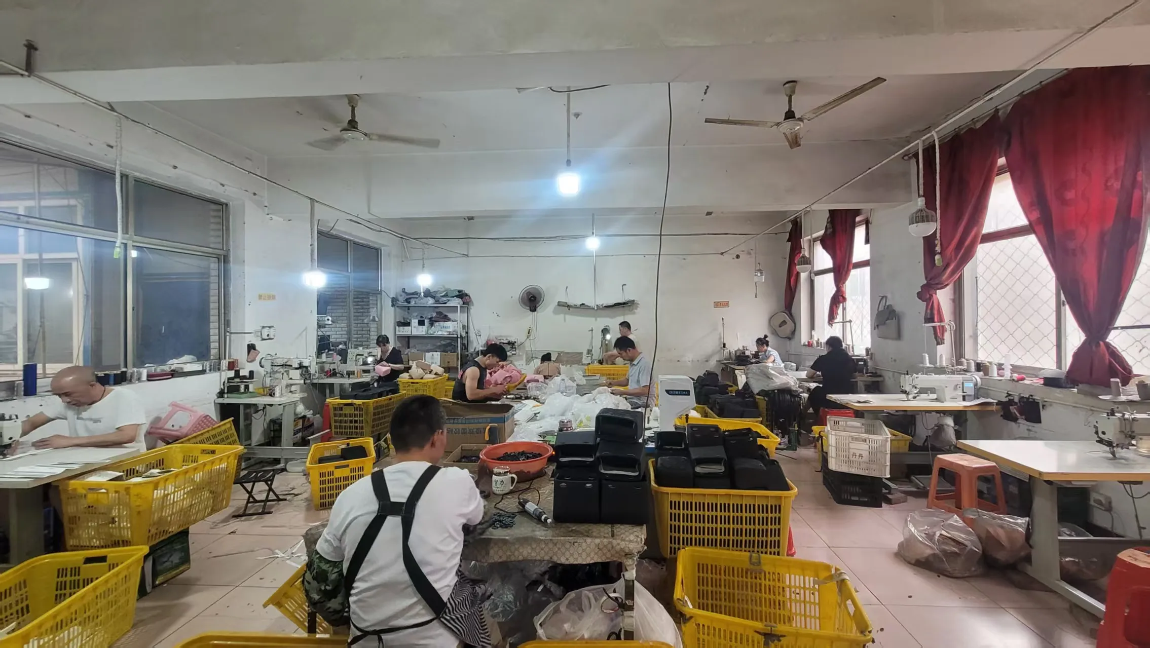 Baoding Yashangjie Leather Manufacturing Co., Ltd. School Backpack