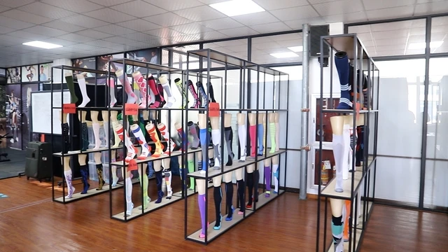 Zhejiang Fele Sports Co., Ltd. Compression Socks