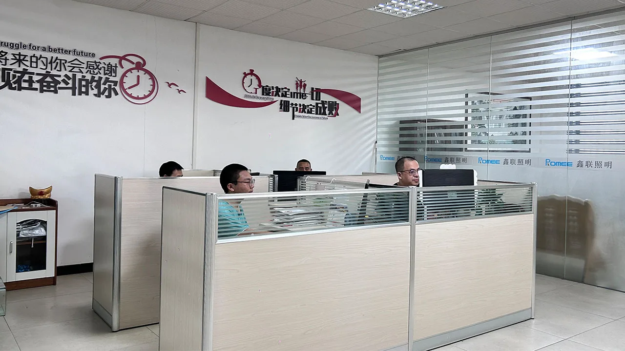 Guangdong Xinlian Lighting Technology Co., Ltd. LED Par Light