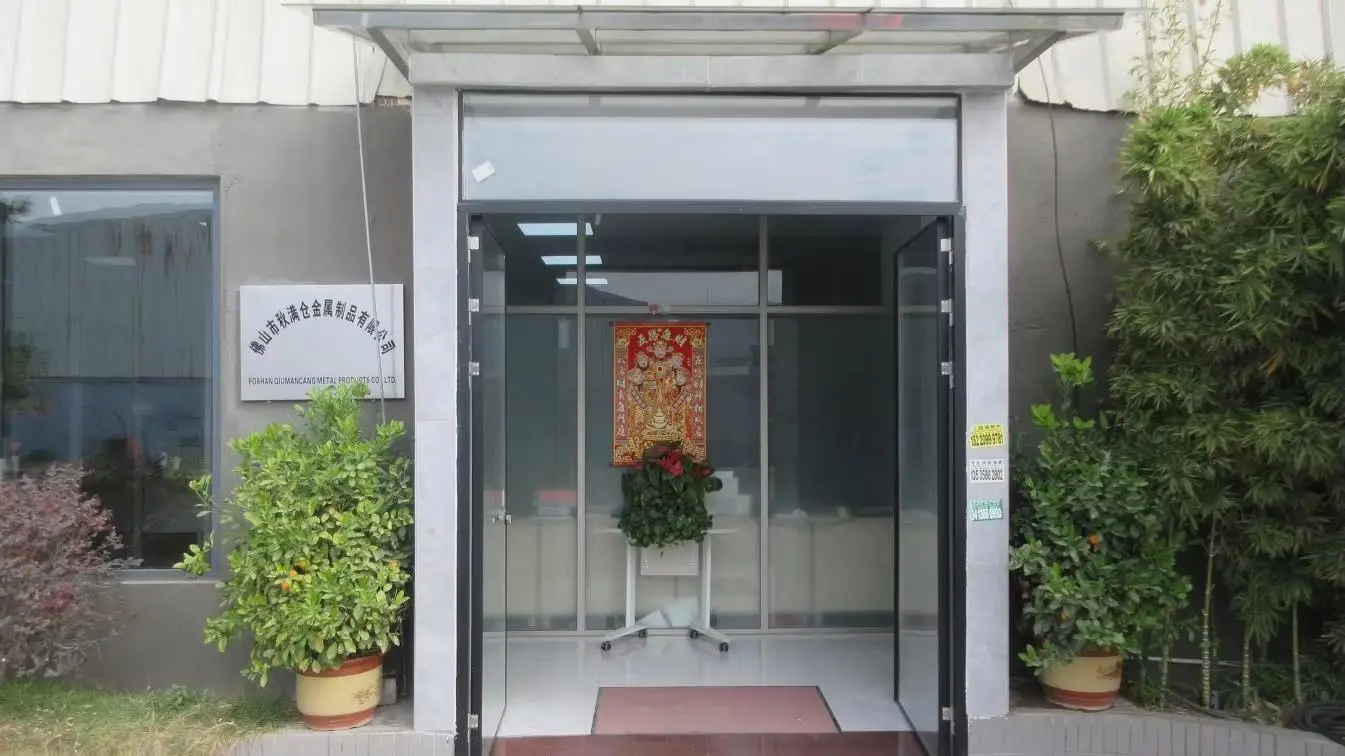 Foshan Qiumanchang Metal Products Co., Ltd. Office Chairs
