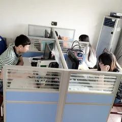 d59mnm2mbgfs73a71sig.webp