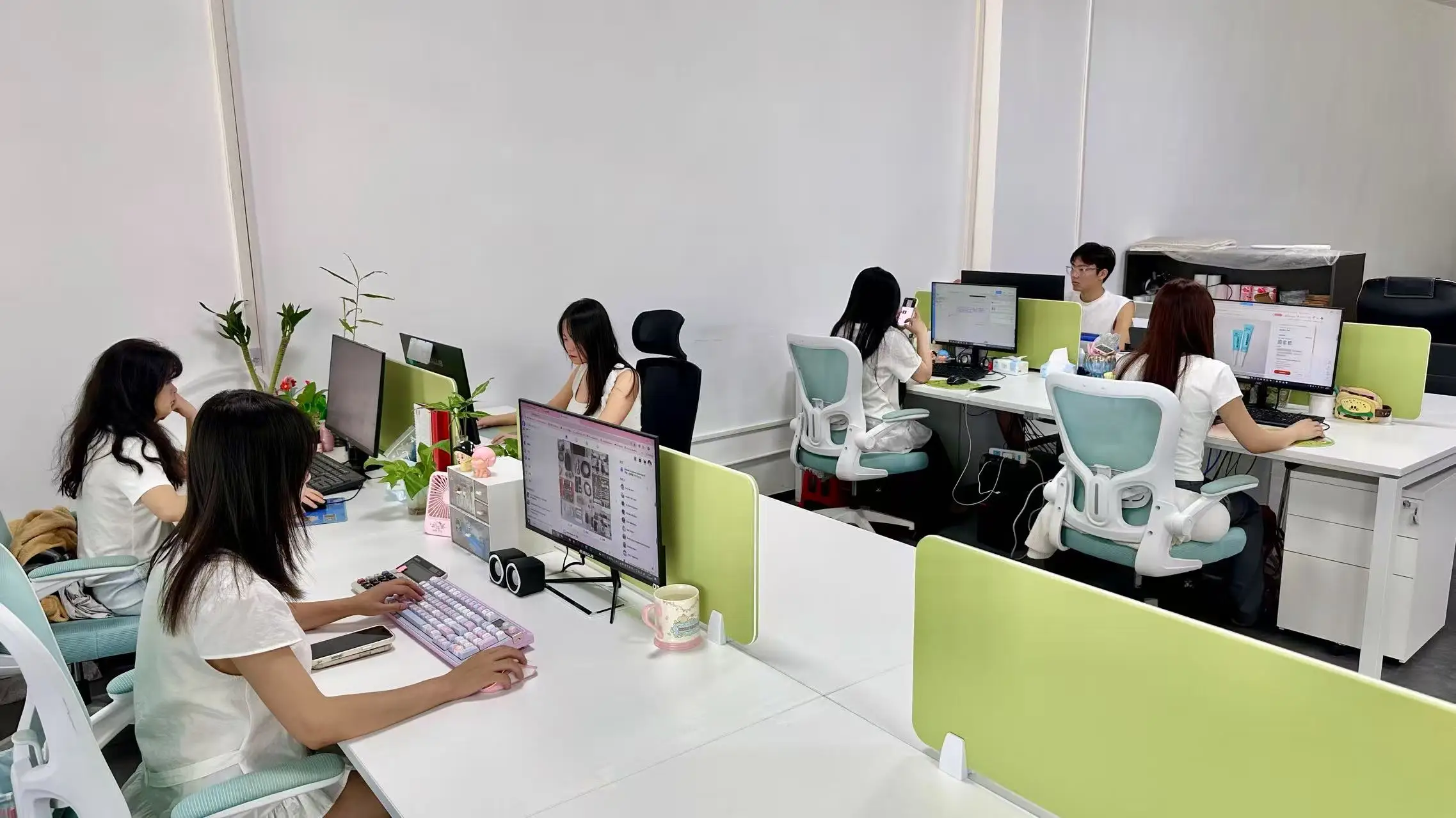 GED (Guangzhou) Import And Export Limited Cutting Plotter