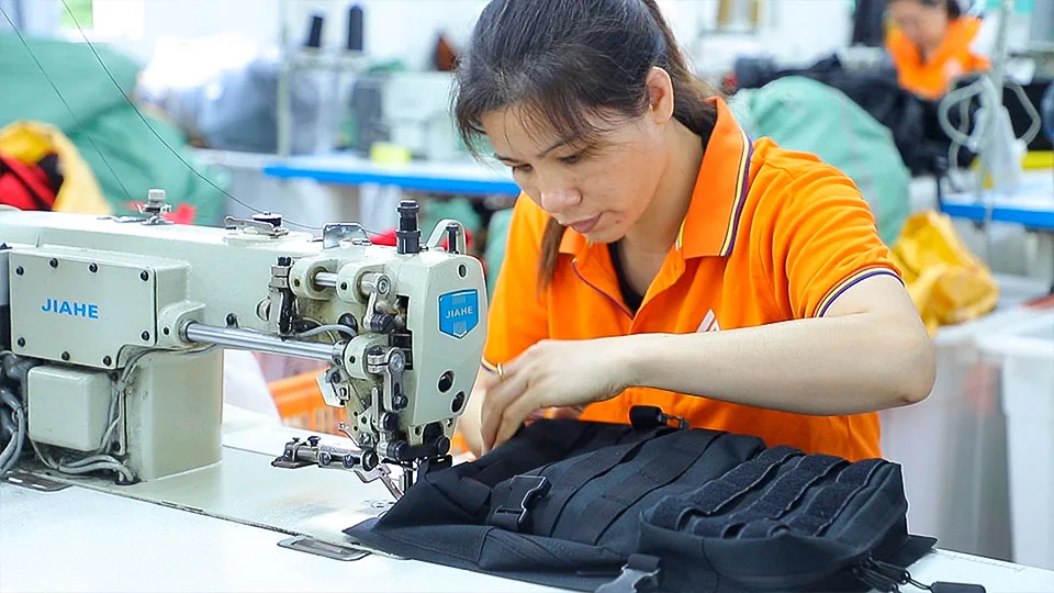 Guangzhou Lupu Travel Products Co., Ltd. Tactical Vest