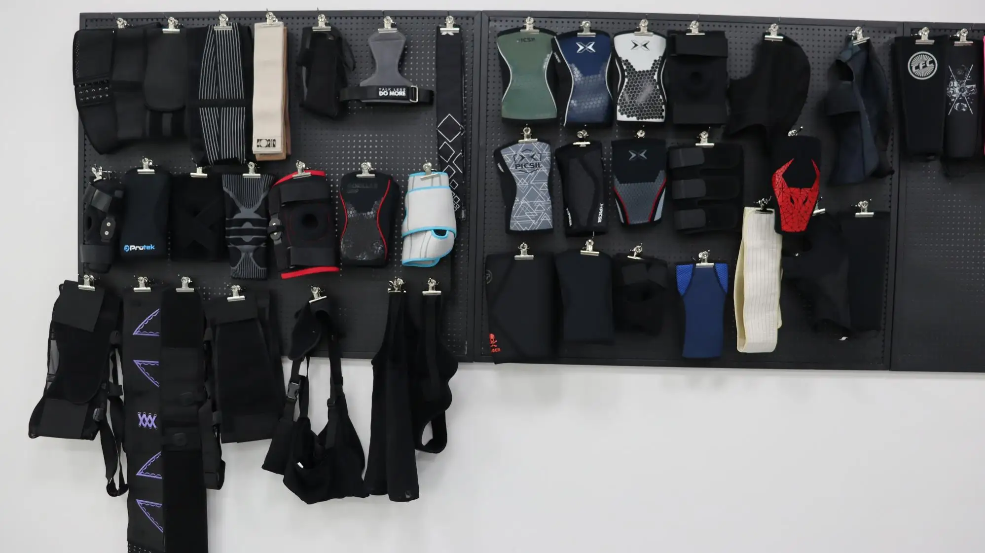 Dongguan Welkong Sports Industrial Co., Ltd. Elbow Brace
