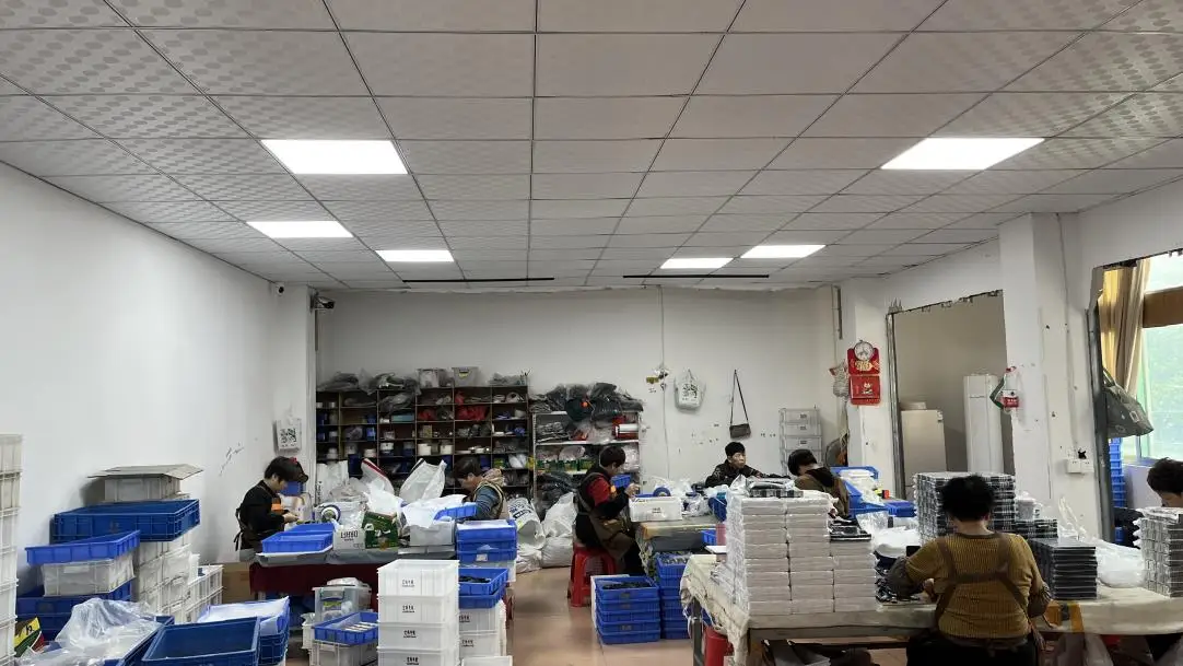 Quanzhou Jiuyuan Hardware Products Co., Ltd. Belt Buckle