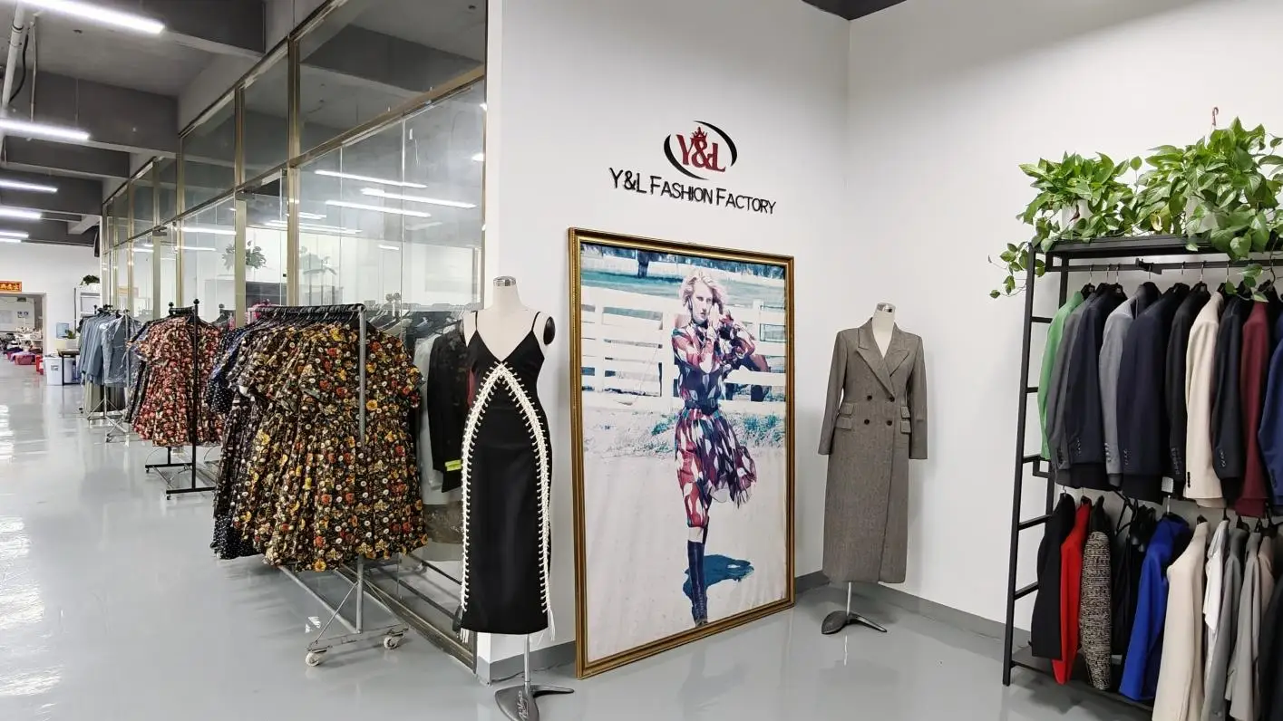 Y&L Fashion Factory Limited factory image 2