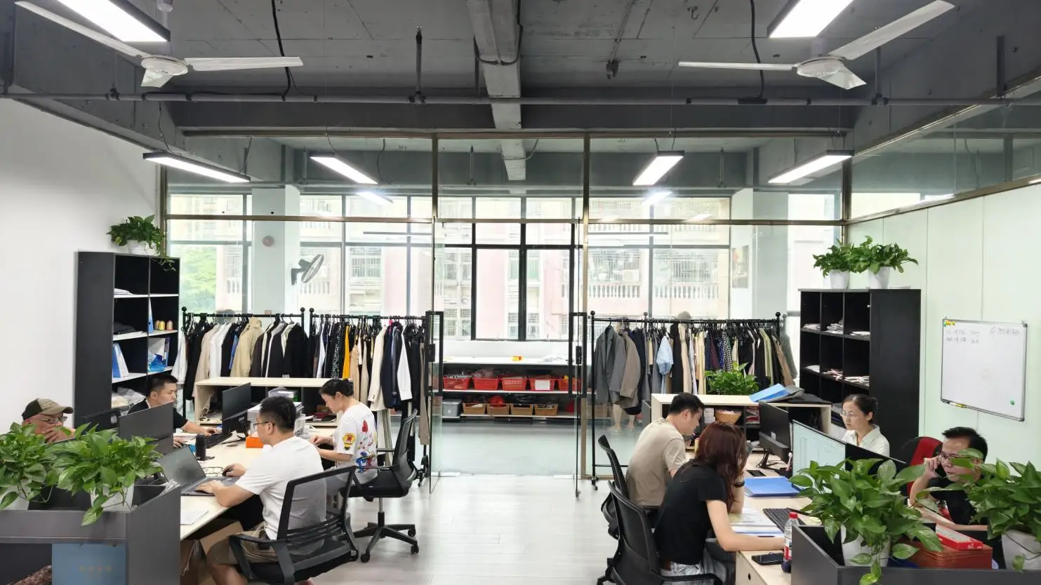 Y&L Fashion Factory Limited factory image 3