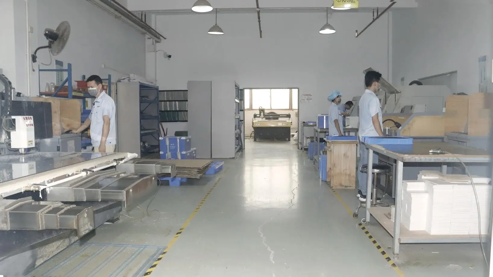 Huizhou Plastics Commercial Co., Ltd. Cosmetic Display Stand