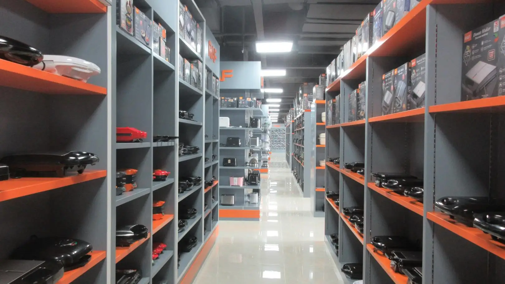 Yiwu Fengtong Electric Appliance Co., Ltd. Electric Iron