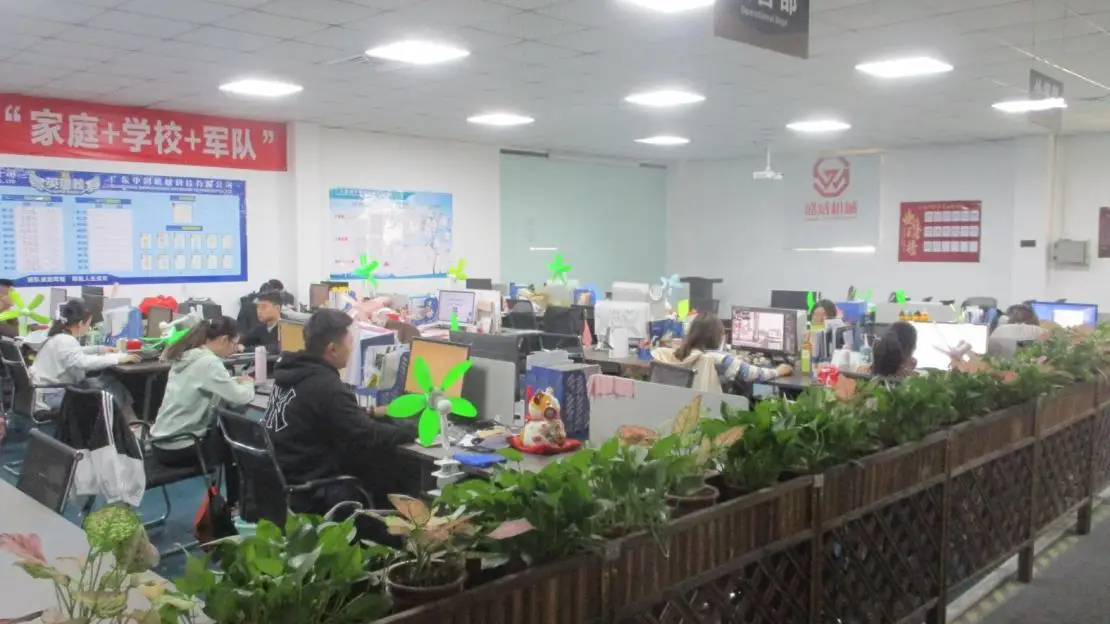 Guangdong Shengwei Machinery Technology Co., Ltd. Automatic Filling and Sealing Machine