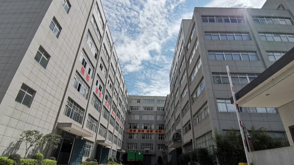 Fujian Xinhairui Trading Co., Ltd. Wall Clocks